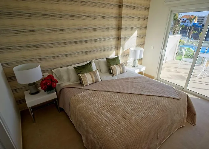 Paradise بلايا بارايسو